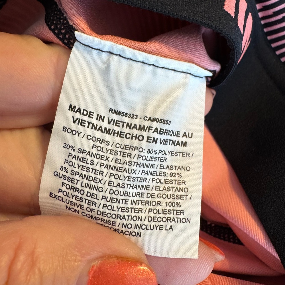 NIKE   CAPRI LENGTH     DRI-FIT Performance Leggings   SMALL     #X - Picture 5 of 5